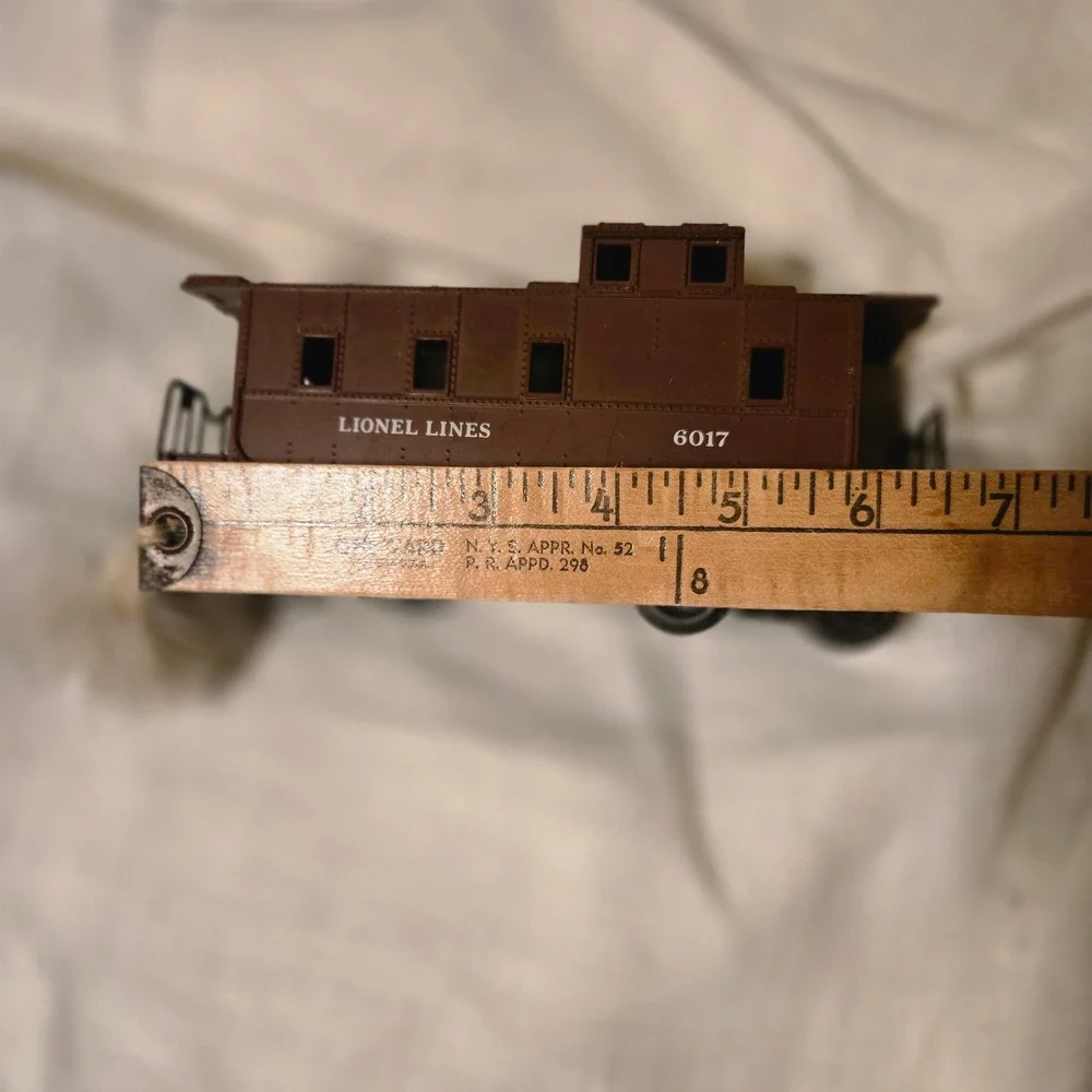 VTG Lionel Postwar O27 Brown Caboose 6017 Toy Train Rolling Stock Model Railroad